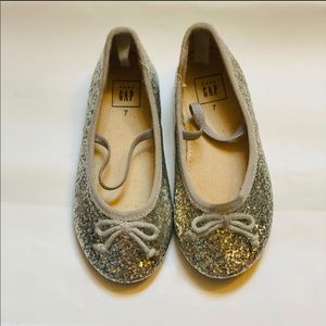 Shimmering Metallic Gap Flats